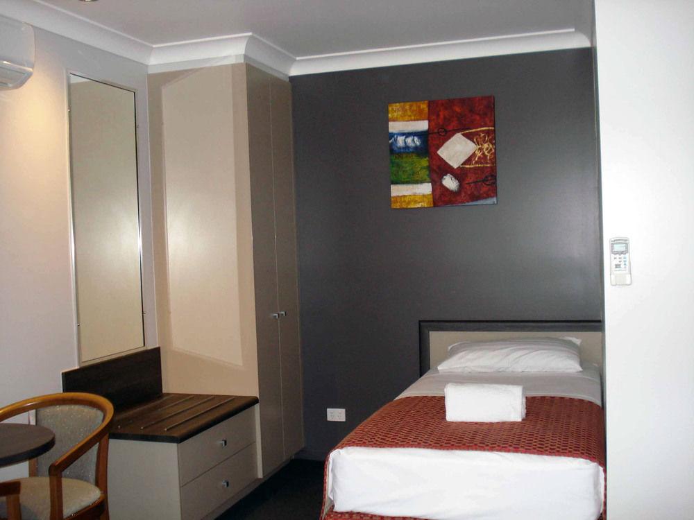 Oakey Motor Inn Extérieur photo